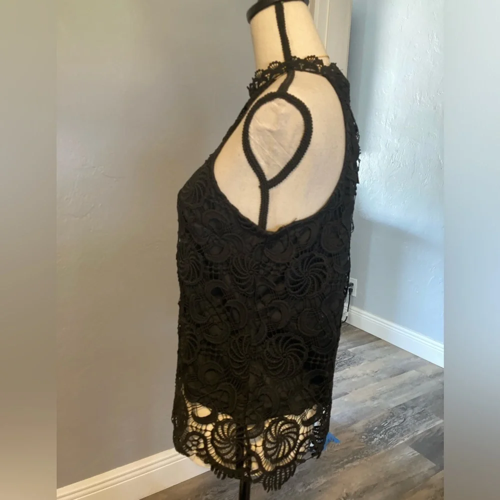 Ultra Pink Embroidered Lace tank top - Picture 8 of 14